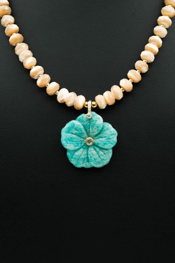 Gemstone Flower Necklace (MK NL-23)